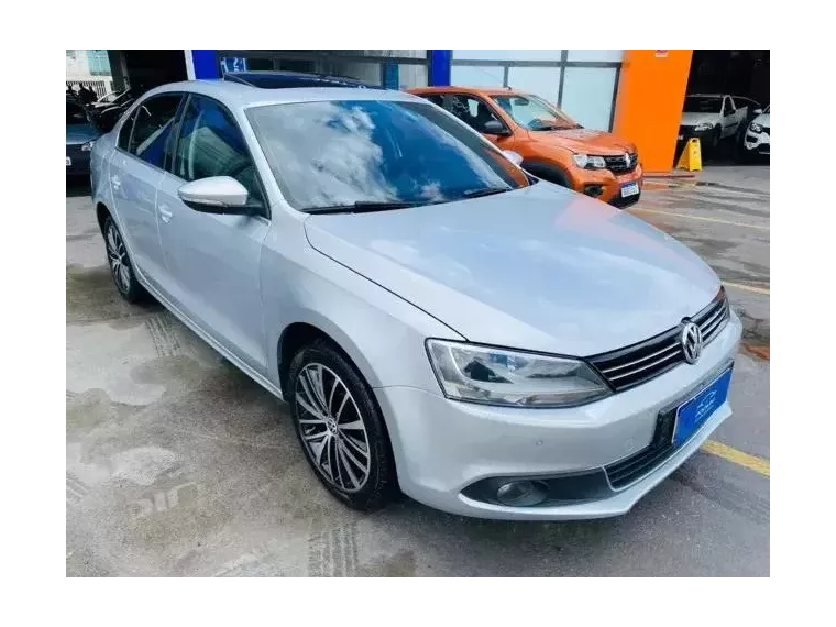 Volkswagen Jetta Prata 4