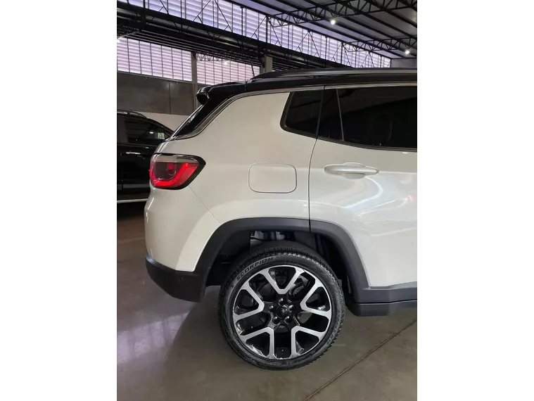 Jeep Compass Branco 16