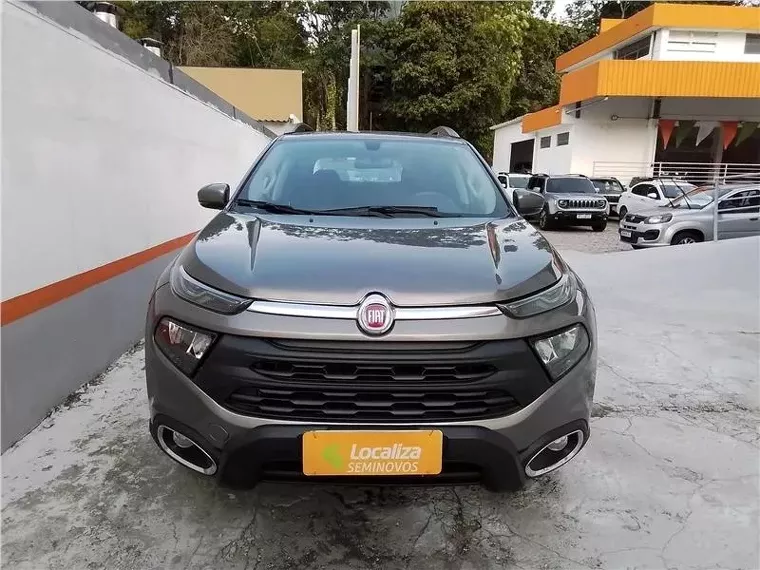 Fiat Toro Cinza 9