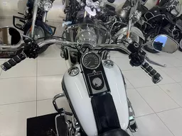 Harley-Davidson Deluxe