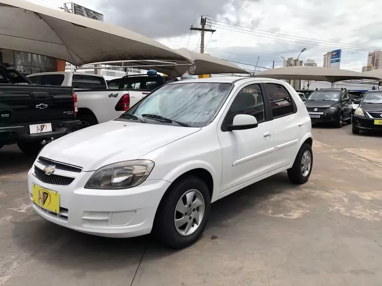 Chevrolet Celta Branco 6