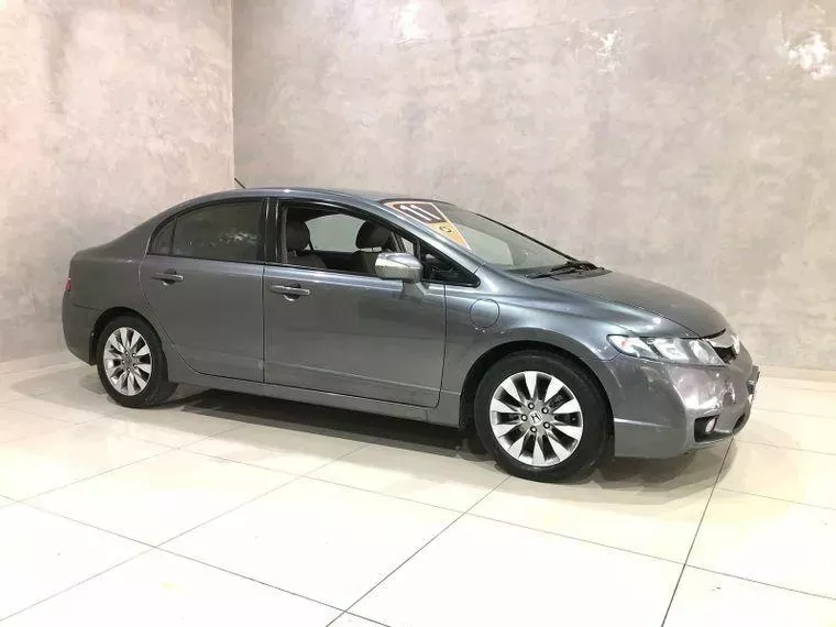 Honda Civic Cinza 3