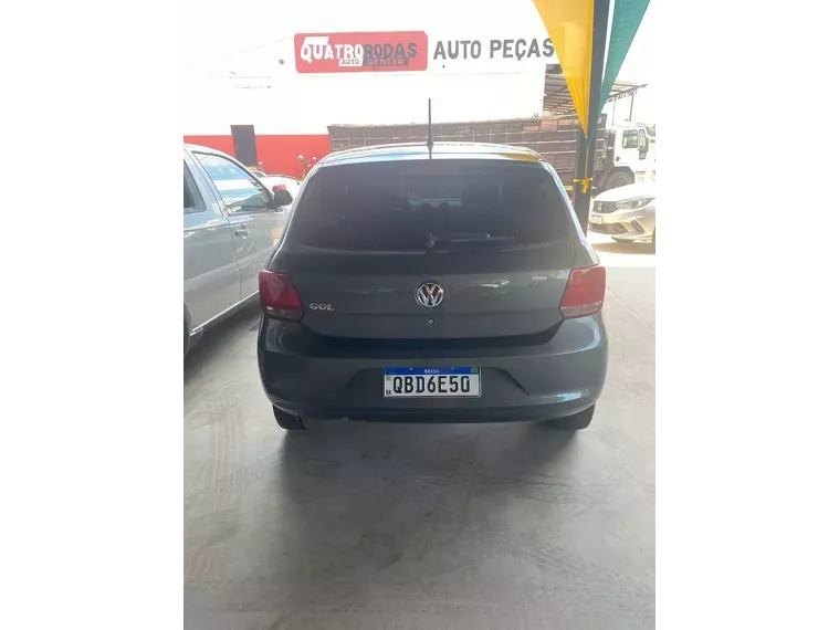 Volkswagen Gol Cinza 1