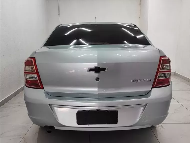 Chevrolet Cobalt Prata 4