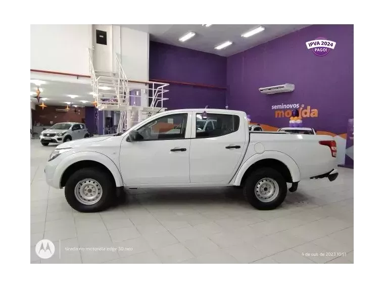 Mitsubishi L200 Branco 4