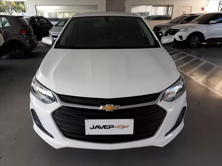 Chevrolet Onix Branco 5