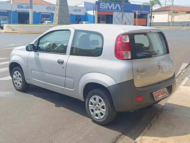 Fiat Uno Prata 3