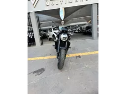 CB 1000