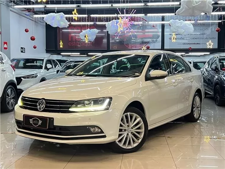 Volkswagen Jetta Branco 11