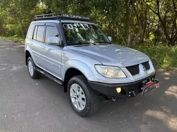 Mitsubishi Pajero TR4
