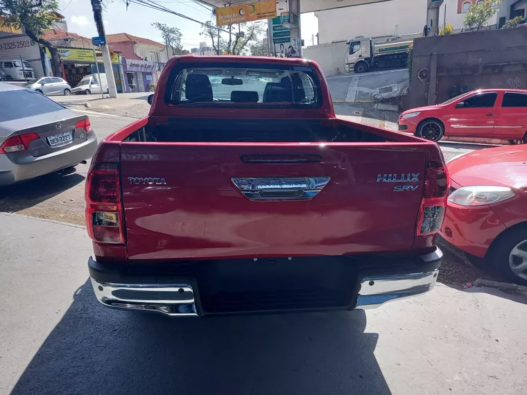 Toyota Hilux Vermelho 5