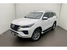Toyota Hilux SW4