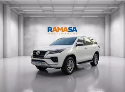 Toyota Hilux SW4