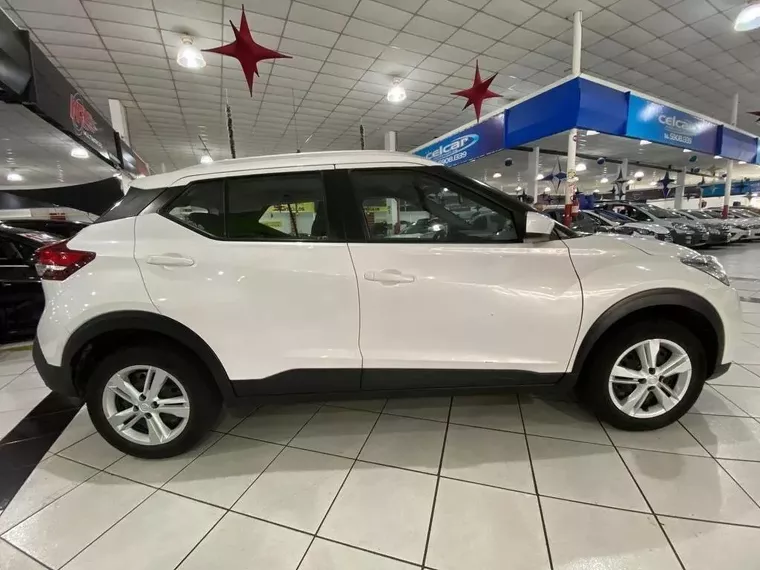 Nissan Kicks Branco 6