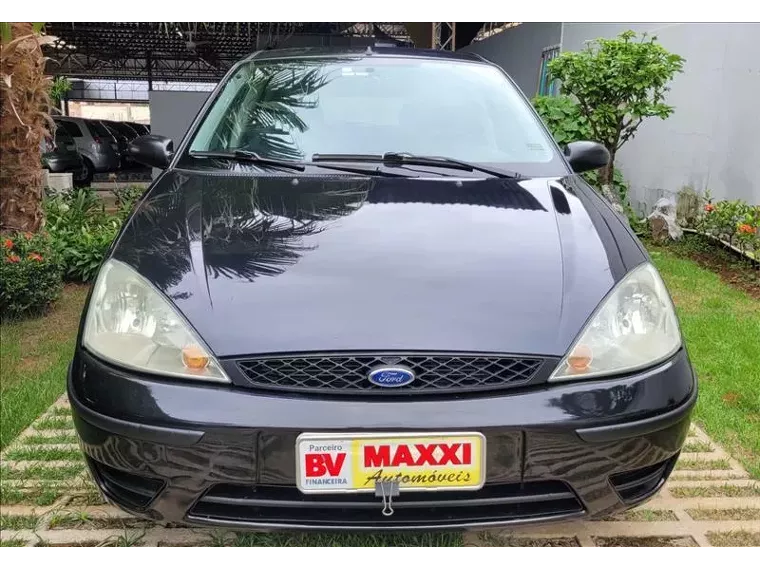 Ford Focus Preto 1