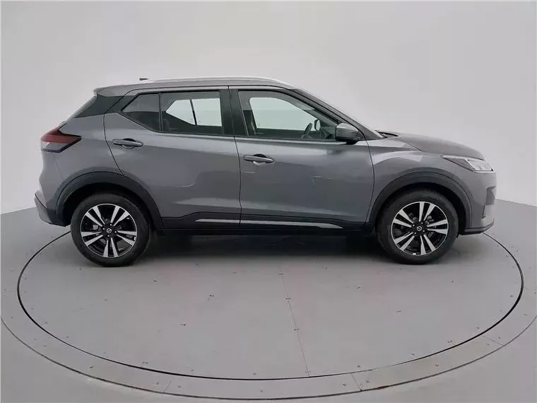 Nissan Kicks Cinza 7