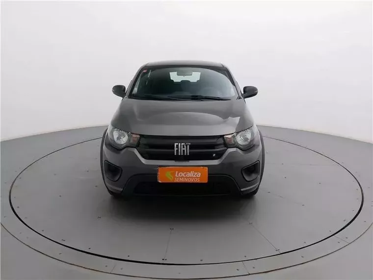 Fiat Mobi Prata 3