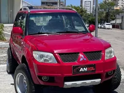 Mitsubishi Pajero TR4