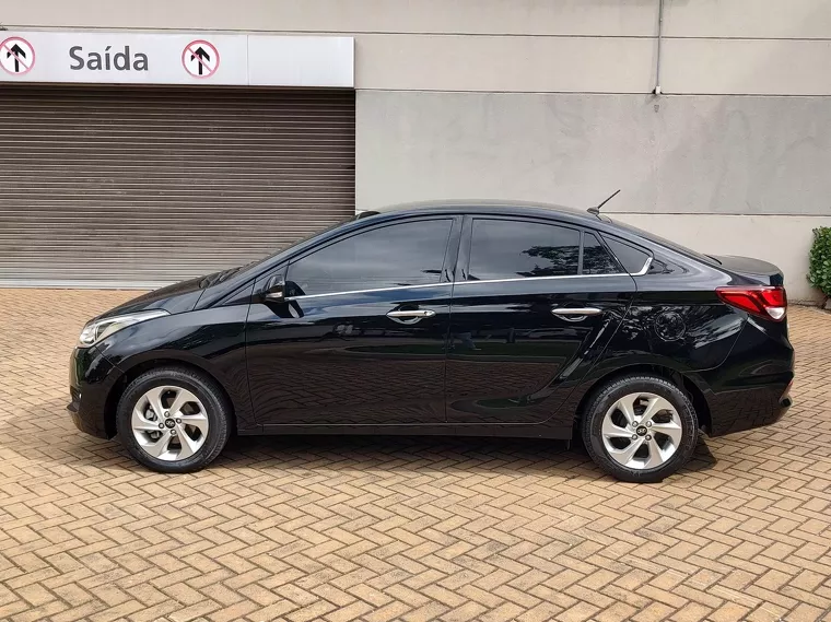 Hyundai HB20S Preto 3