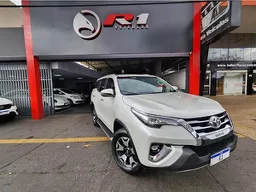 Toyota Hilux SW4
