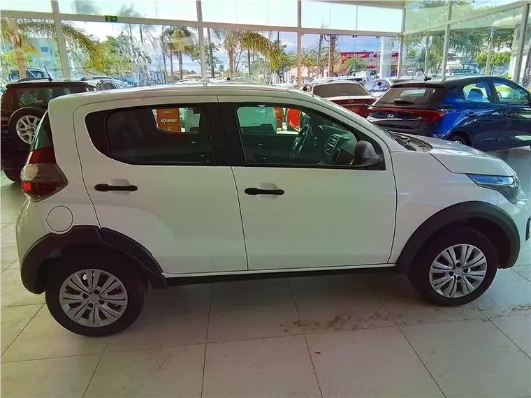 Fiat Mobi Branco 5