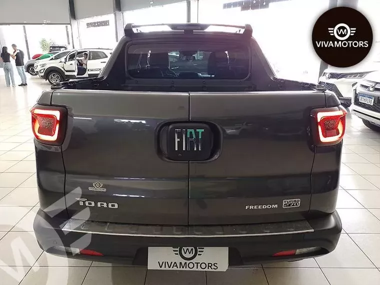 Fiat Toro Cinza 4