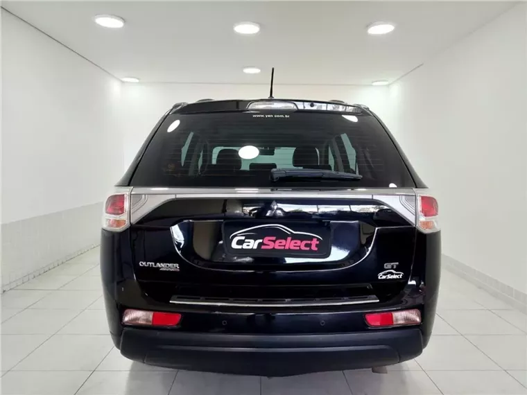 Mitsubishi Outlander Preto 16