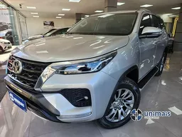 Toyota Hilux SW4