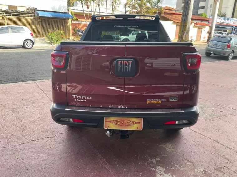 Fiat Toro Vermelho 18