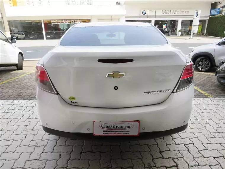 Chevrolet Prisma Branco 7