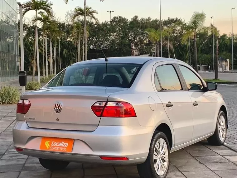 Volkswagen Voyage Prata 10