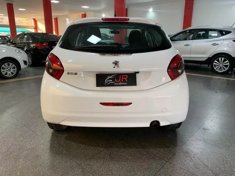 Peugeot 208 Branco 8