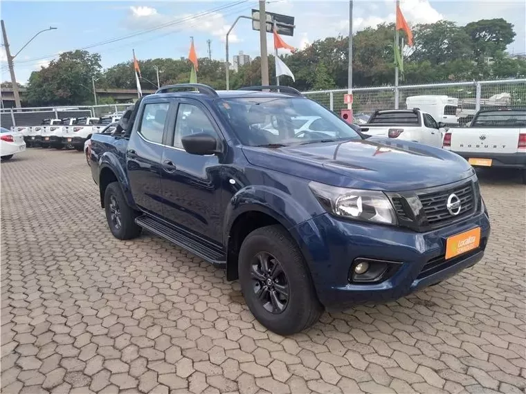 Nissan Frontier Azul 2