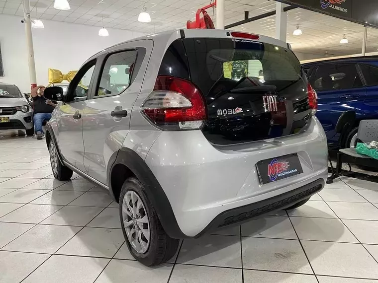 Fiat Mobi Prata 6