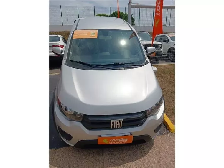 Fiat Mobi Prata 3