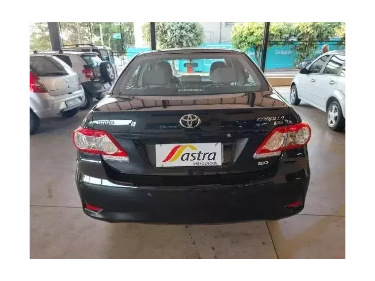 Toyota Corolla Preto 9