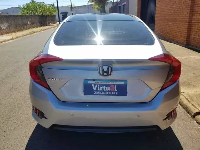 Honda Civic Prata 12