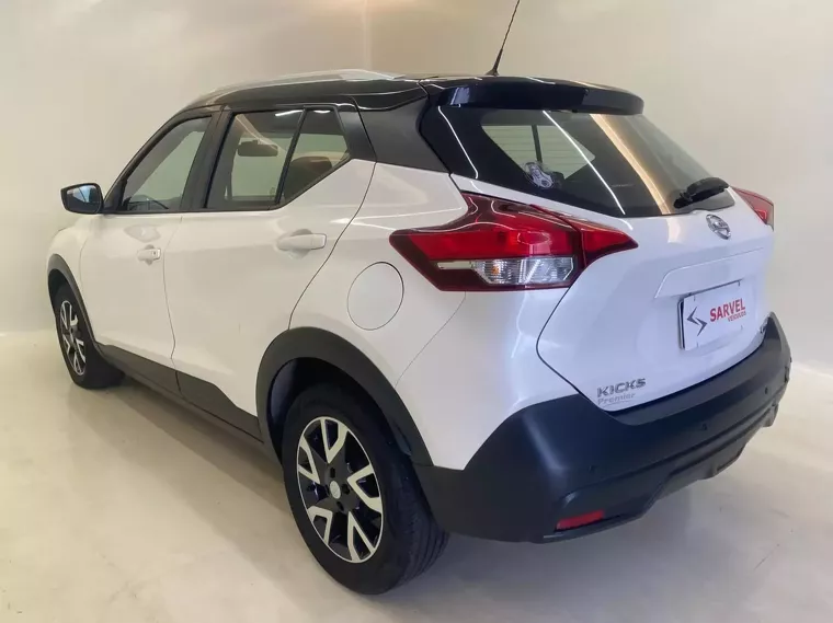 Nissan Kicks Branco 15