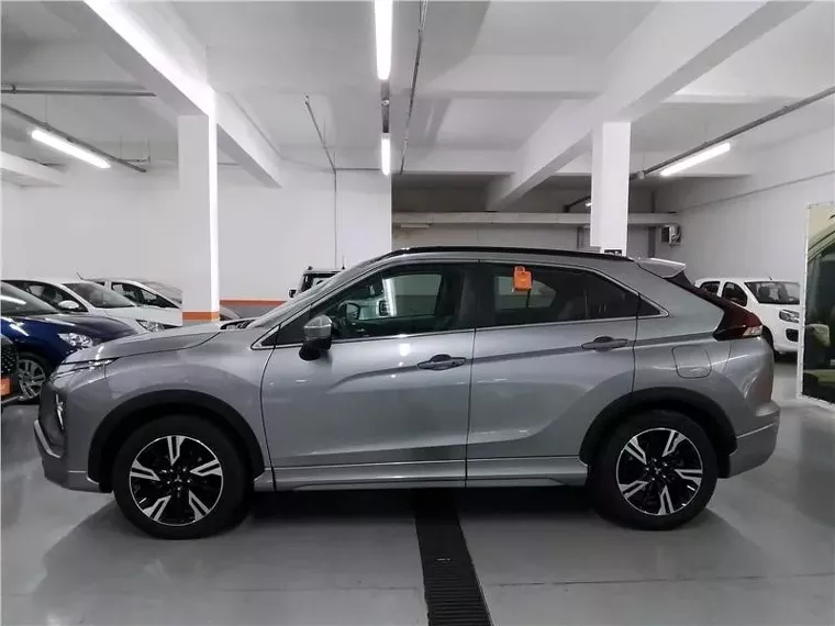 Mitsubishi Eclipse Cross Prata 1