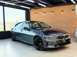 BMW 320i