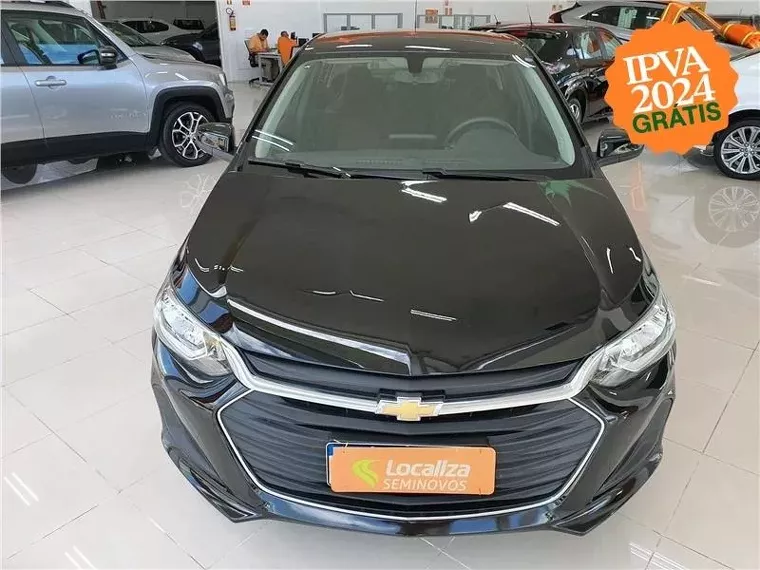 Chevrolet Onix Preto 4