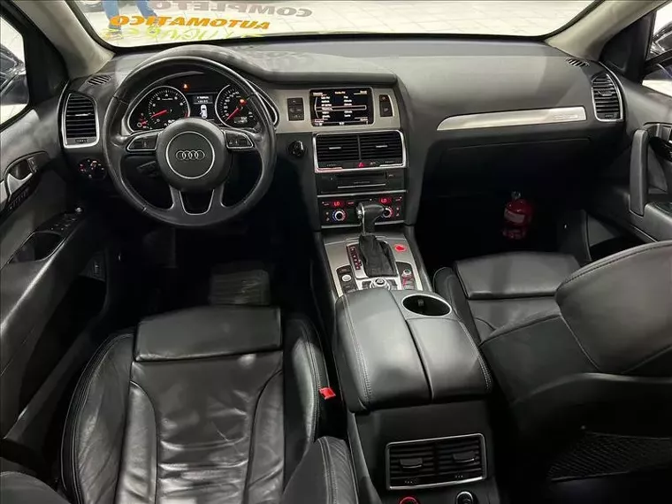 Audi Q7 Preto 13