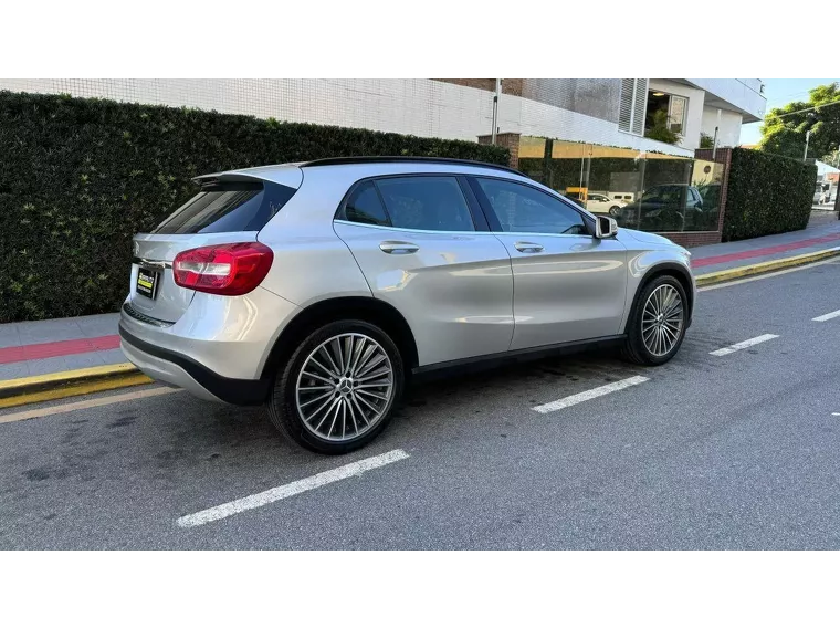 Mercedes-benz GLA 200 Prata 6