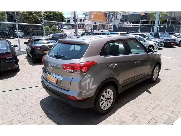 Hyundai Creta Prata 2