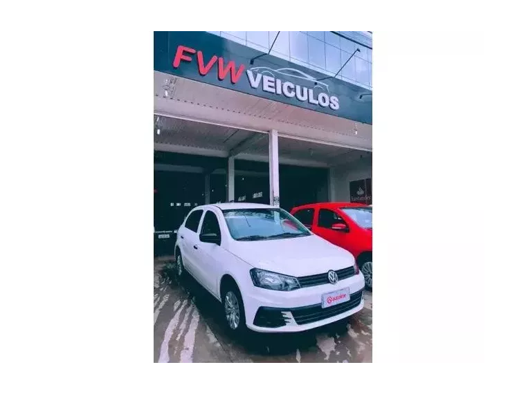 Volkswagen Gol Branco 8