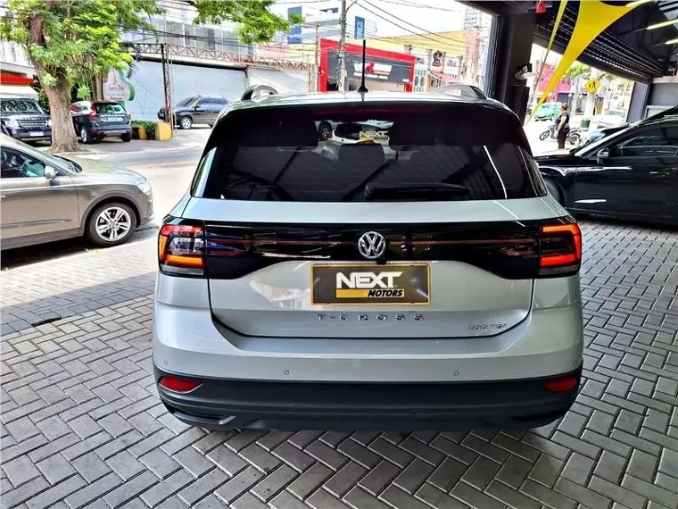 Volkswagen T-cross Prata 17