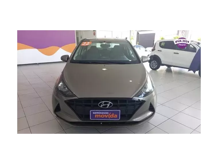 Hyundai HB20S Prata 1