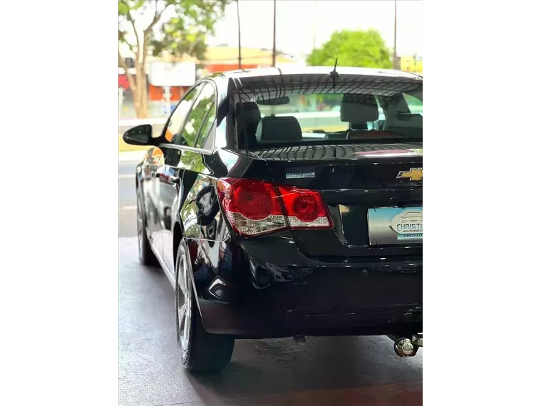 Chevrolet Cruze Preto 4