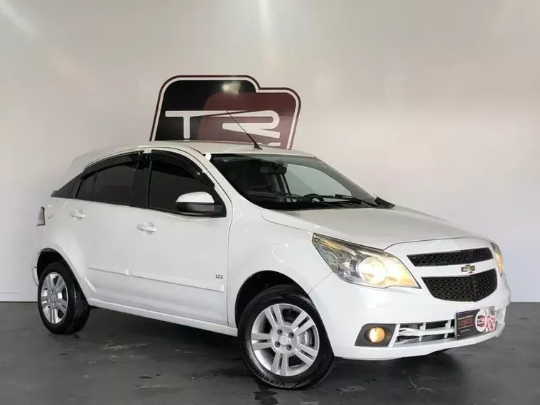 Chevrolet Agile Branco 5