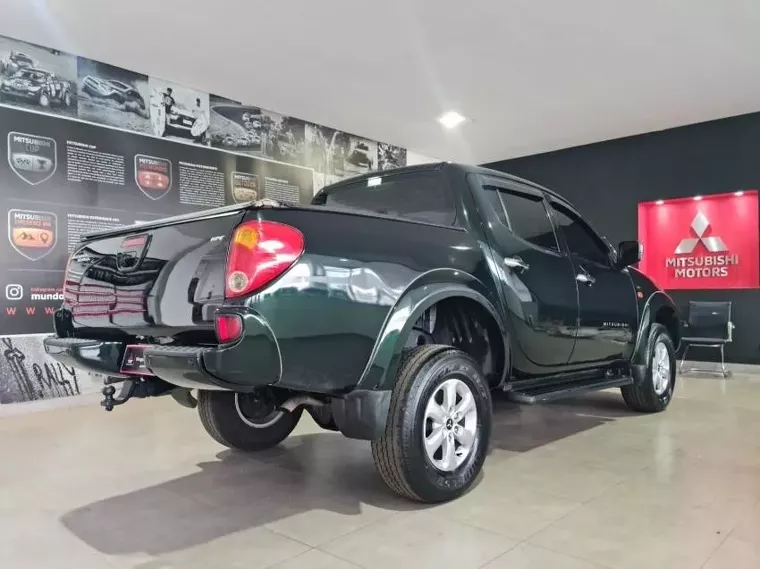 Mitsubishi L200 Triton Verde 8